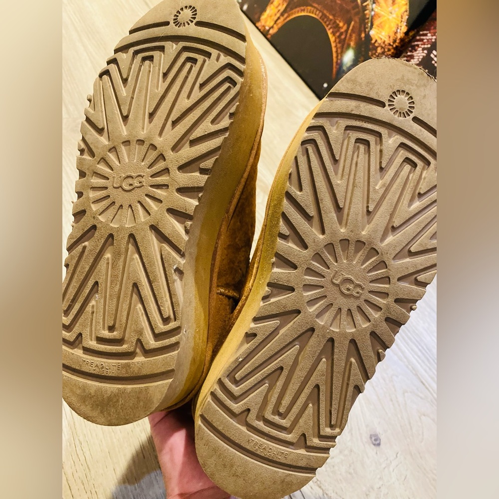 UGG Winter Booties - Picture 4 of 6